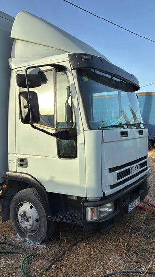 Camion vivienda Iveco Eurocargo 75e15 2004