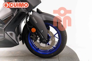 YAMAHA XMAX 300