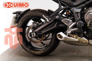 TRIUMPH TRIDENT 660
