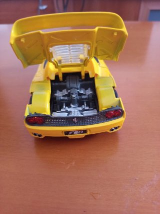 Maqueta Ferrari F50 Amarillo