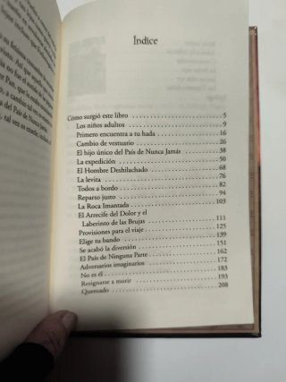 Peter Pan de rojo escarlata