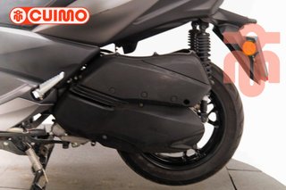 YAMAHA XMAX 300
