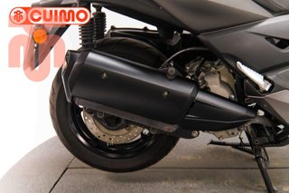 YAMAHA XMAX 300