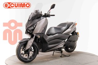 YAMAHA XMAX 300