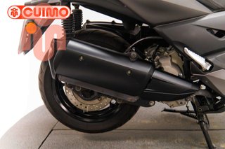 YAMAHA XMAX 300