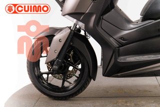 YAMAHA XMAX 300