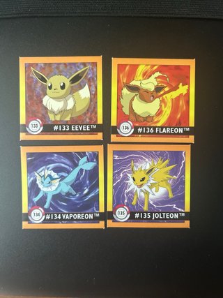 Lote 4 Stickers Pokémon Eevee, Flareon, Vaporeon,