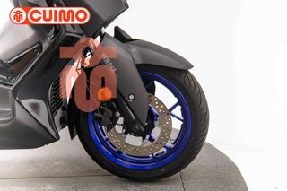 YAMAHA XMAX 300