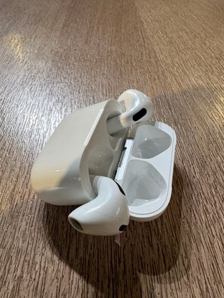Apple AirPods 4 - Blancos 2024