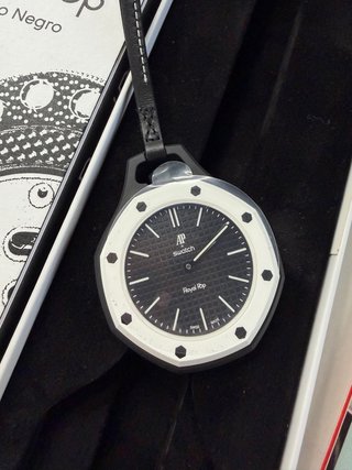 Reloj Audemars Piguet x Swatch Royal Pop Negro