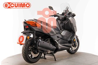 YAMAHA XMAX 300