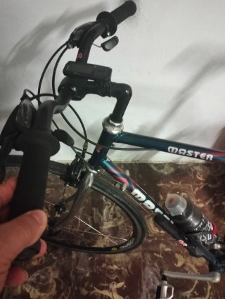 Bicicleta de carretera MASSi Master