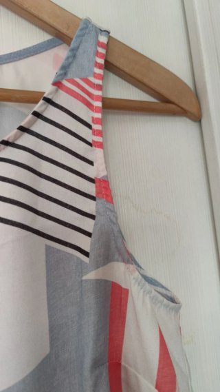 Top Stradivarius Talla S/36 Estampado Geométrico