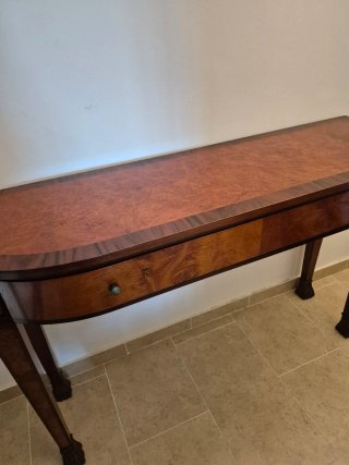 Consola Luis XVI madera de calidad.