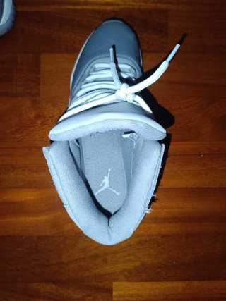 Jordan Scarpe Grigie e Bianche