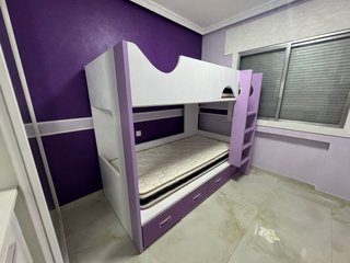 Dormitorio juvenil completo en color lila y blanco