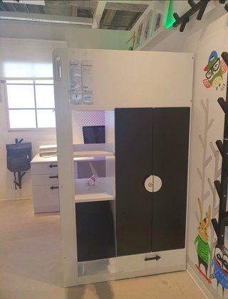 Litera Ikea con Escritorio y Armario