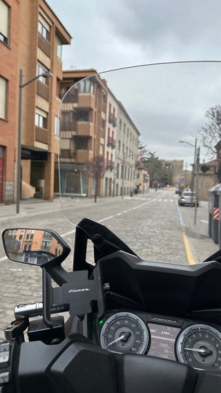 Honda Forza 350