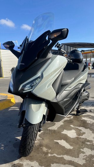 Honda Forza 350