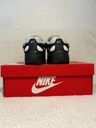 Nike P6000 Blancas y Negras