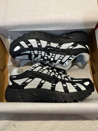 Nike P6000 Blancas y Negras