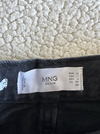Pantalón vaquero negro