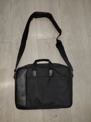 Funda portátil negra Toshiba