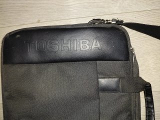 Funda portátil negra Toshiba