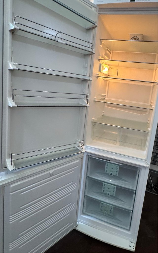 FRIGORÍFICO COMBI NO FROST LIEBHERR EN BLANCO