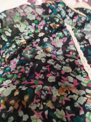 Vestido estampado floral manga larga