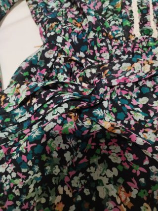 Vestido estampado floral manga larga