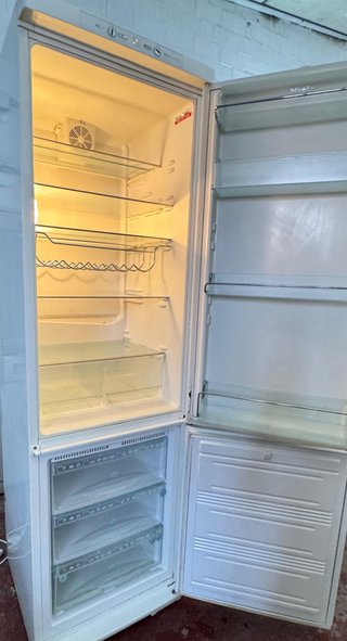 FRIGORÍFICO COMBI NO FROST MIELE EN BLANCO