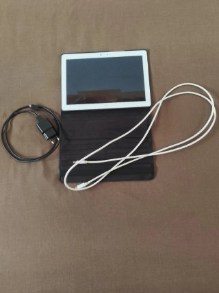 Tablet BQ Aquaris M10 Blanca + Accesorios