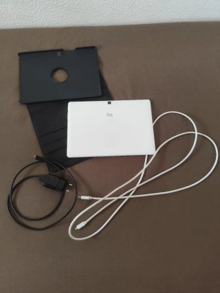 Tablet BQ Aquaris M10 Blanca + Accesorios