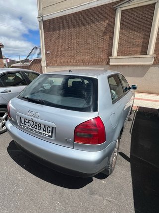 Audi A3 1999 1.8 Ambiente (122.000 km.)