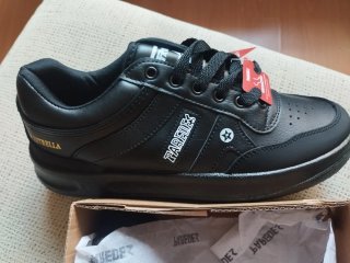 Zapatillas Paredes Negras Talla 43