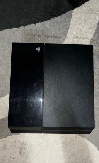 PS4 Negra + Cámara + 3 Mandos + Soporte