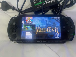 Sony PSP 1004 Negra 16GB