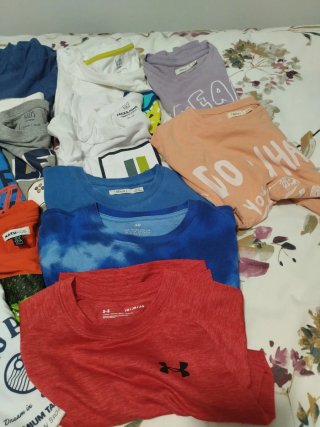 Lote Ropa Verano Niños: Camisetas y Bermudas