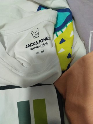 Lote Ropa Verano Niños: Camisetas y Bermudas
