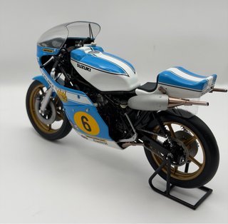 Suzuki XR14 Barry Sheene 1975