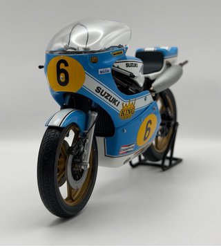 Suzuki XR14 Barry Sheene 1975