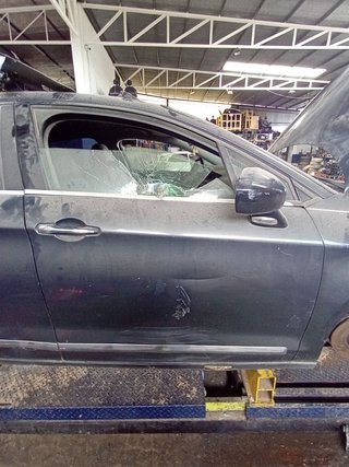 PUERTA DELANTERA DERECHA Citroen C5 Berlina (2008->)