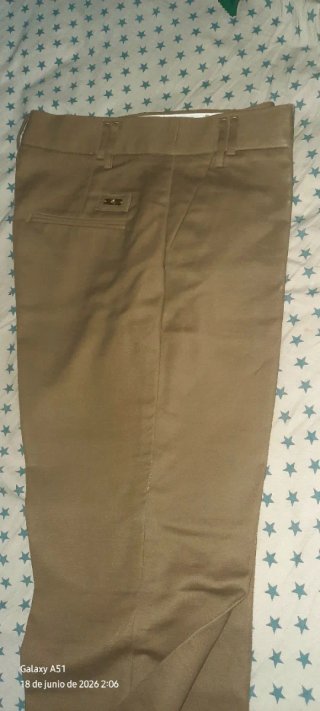 Pantalón Mango recto elegante Talla M