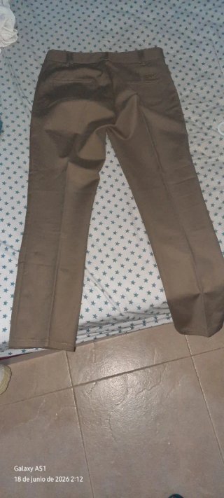 Pantalón Mango recto elegante Talla M