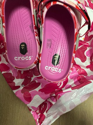 Crocs x Bape Rosa Talla 42