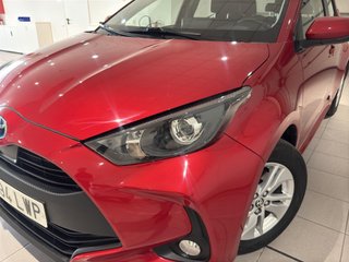 TOYOTA YARIS 1.5 VVT-I HEV ACTIVE TECH 116 5P