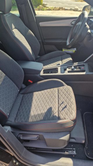 SEAT Leon 2025