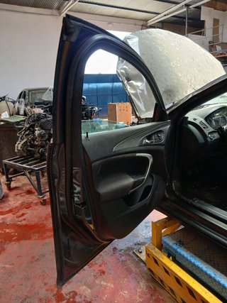 PUERTA DELANTERA IZQUIERDA Opel Insignia Berlina (2008->)