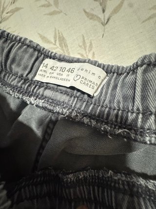 Pantalón jogger tejano gris